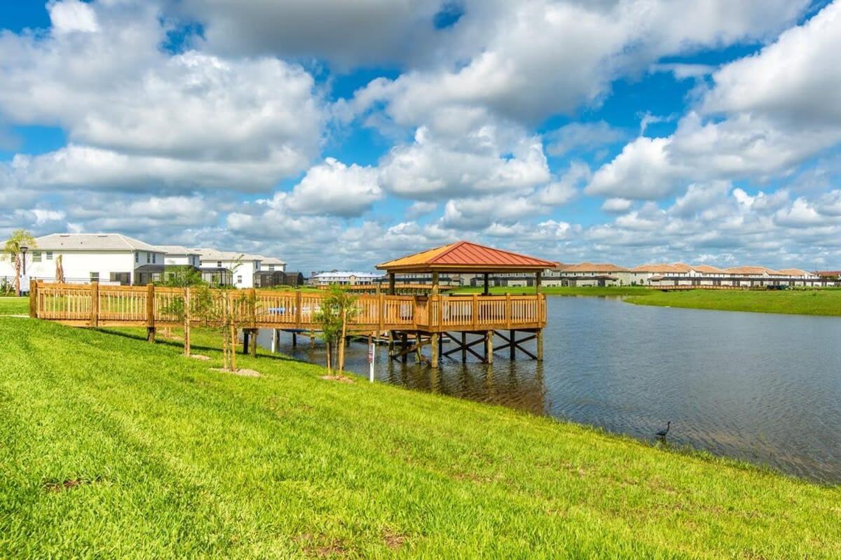 Brand New Corner Lot Pond View Vacation Home Kissimmee Exterior photo