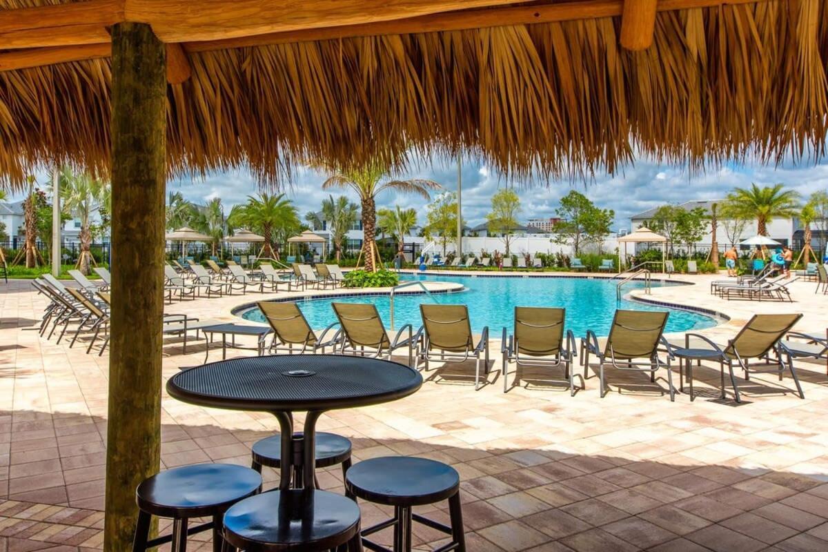 Brand New Corner Lot Pond View Vacation Home Kissimmee Exterior photo